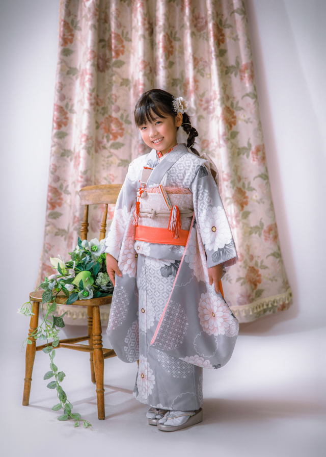 慶屋写真工房では約150着の衣裳をラインナップ！ 慶屋写真工房｜北九州市小倉南区の写真館フォトスタジオ